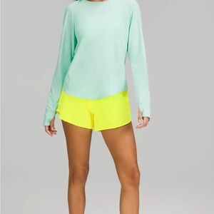 Hotty Hot High-Rise Lined Shorts 4” Highlight Yellow